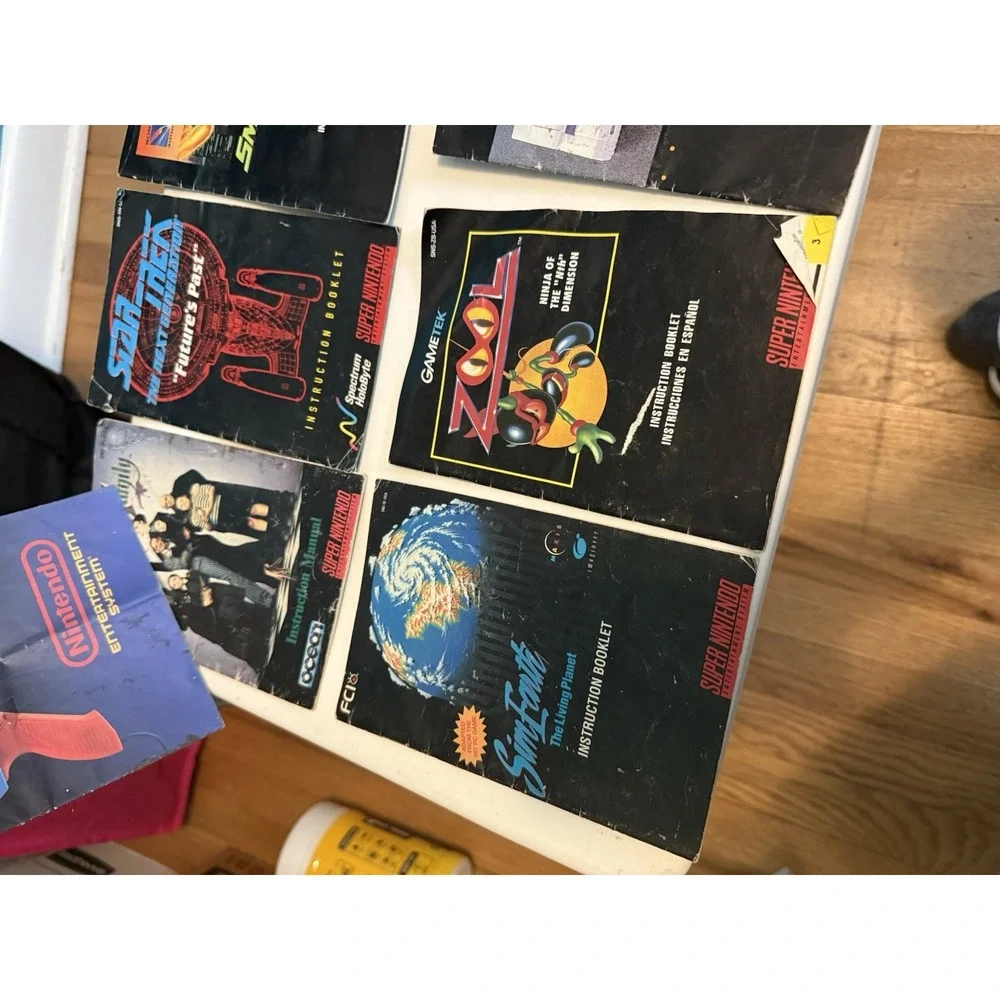 Super Nintendo Game's Booklets Lot Of 8